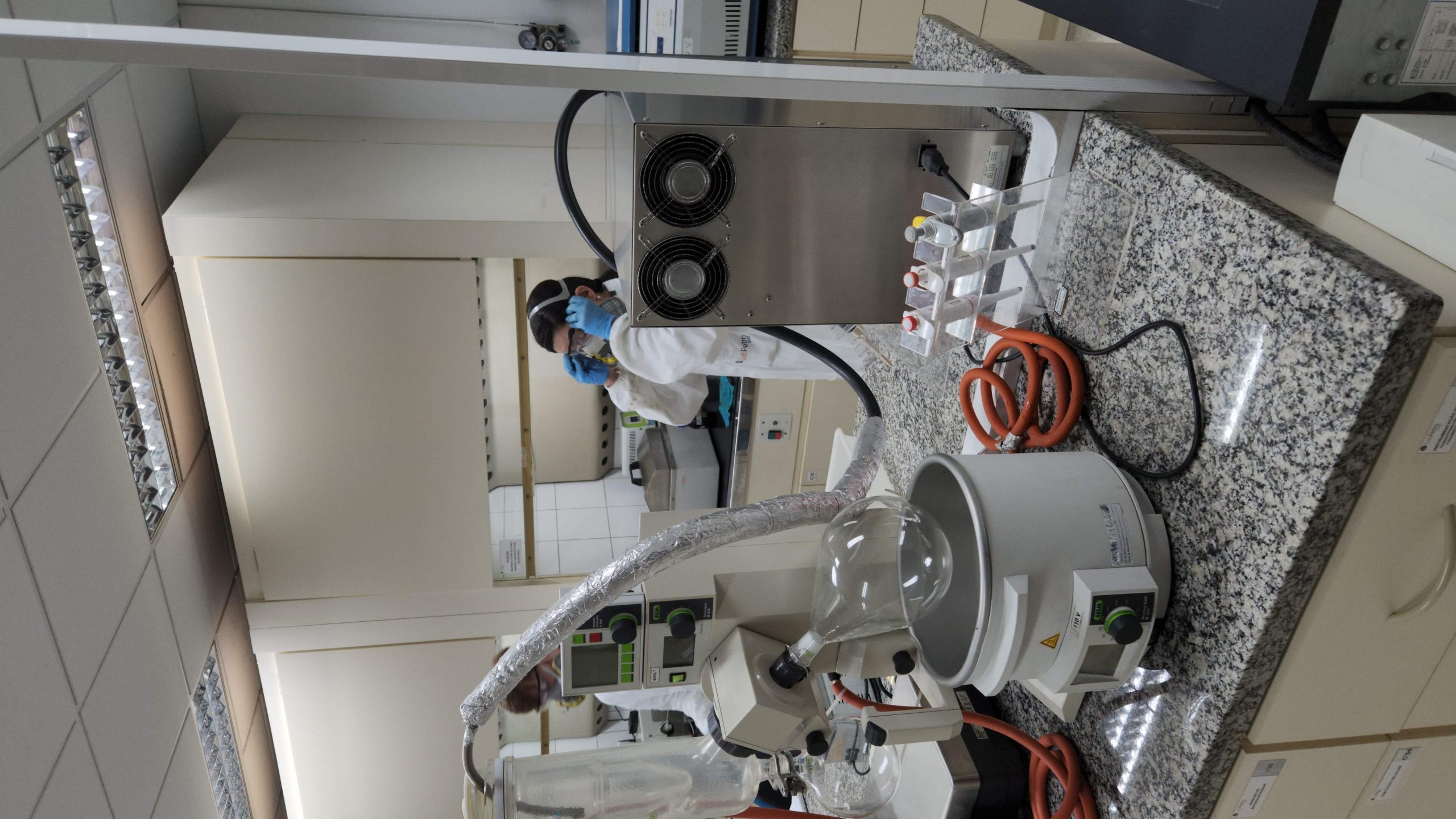 Pesquisa sobre corrosão e petróleo: protegendo o futuro das instalações e do meio ambiente