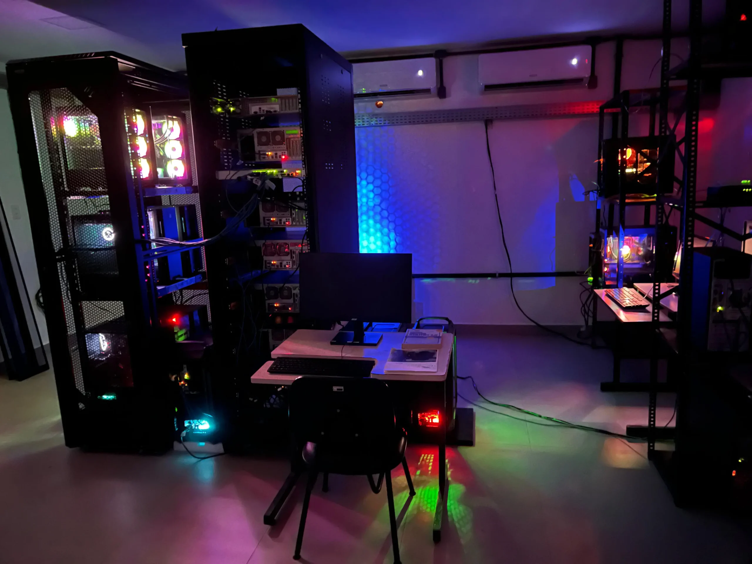 1351 – FEST apoia projeto de recuperação e atualização de equipamentos em laboratórios multiusuários da UFES